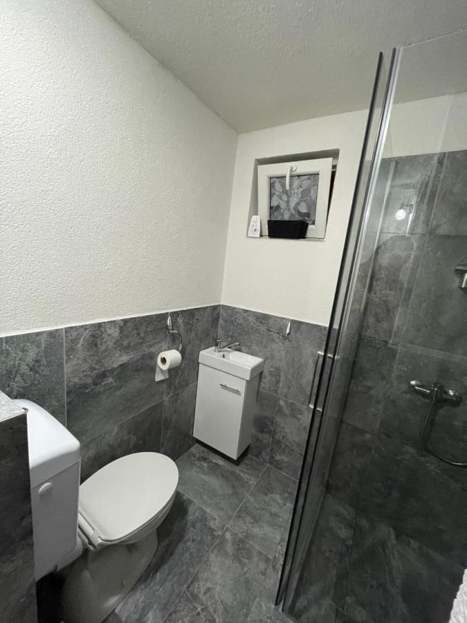 Apartman Karin Huty Exterior foto